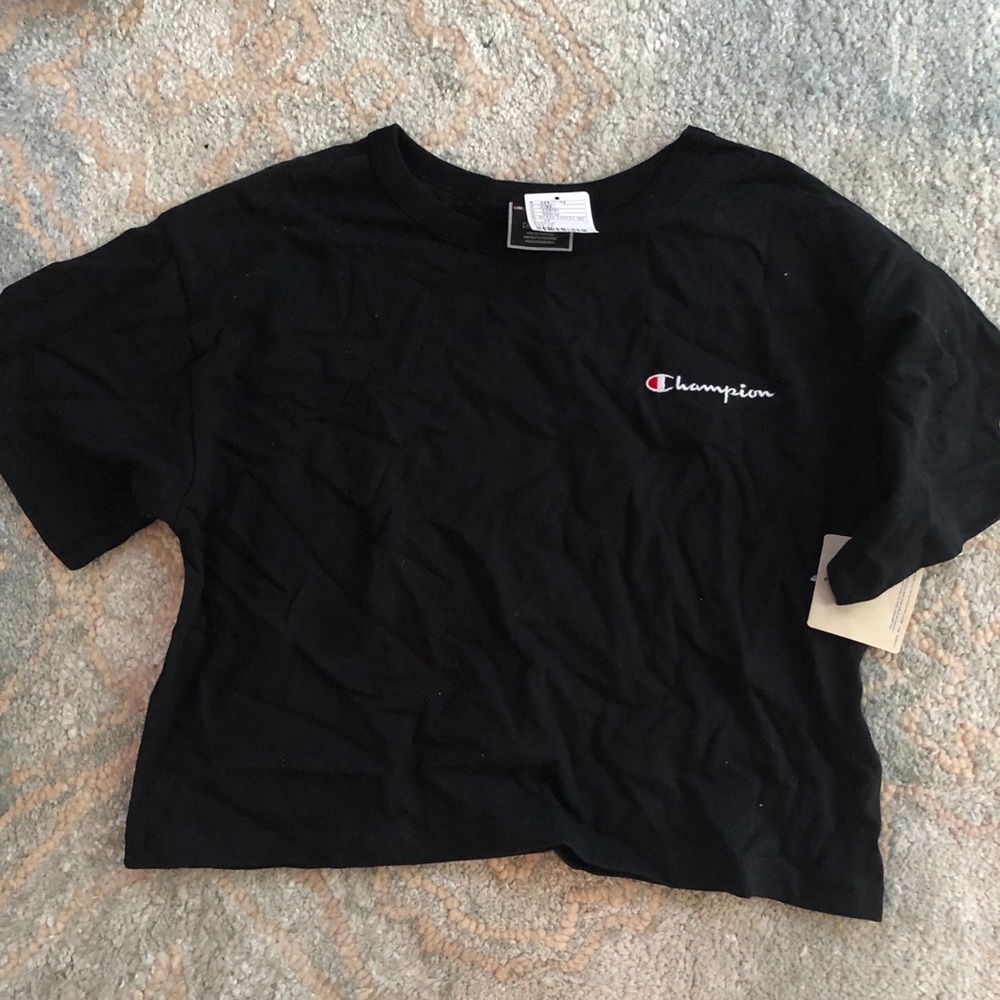 Black cropped t shirt